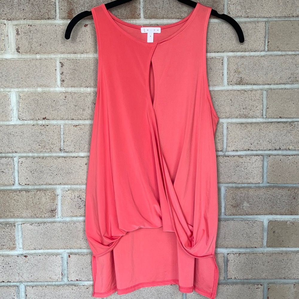 LEITH Coral Keyhole Cutout High-Low Top